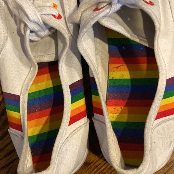 Target Unisex Women’s 11 Men 9 Pride Rainbow Sneakers - Picture 5 of 6